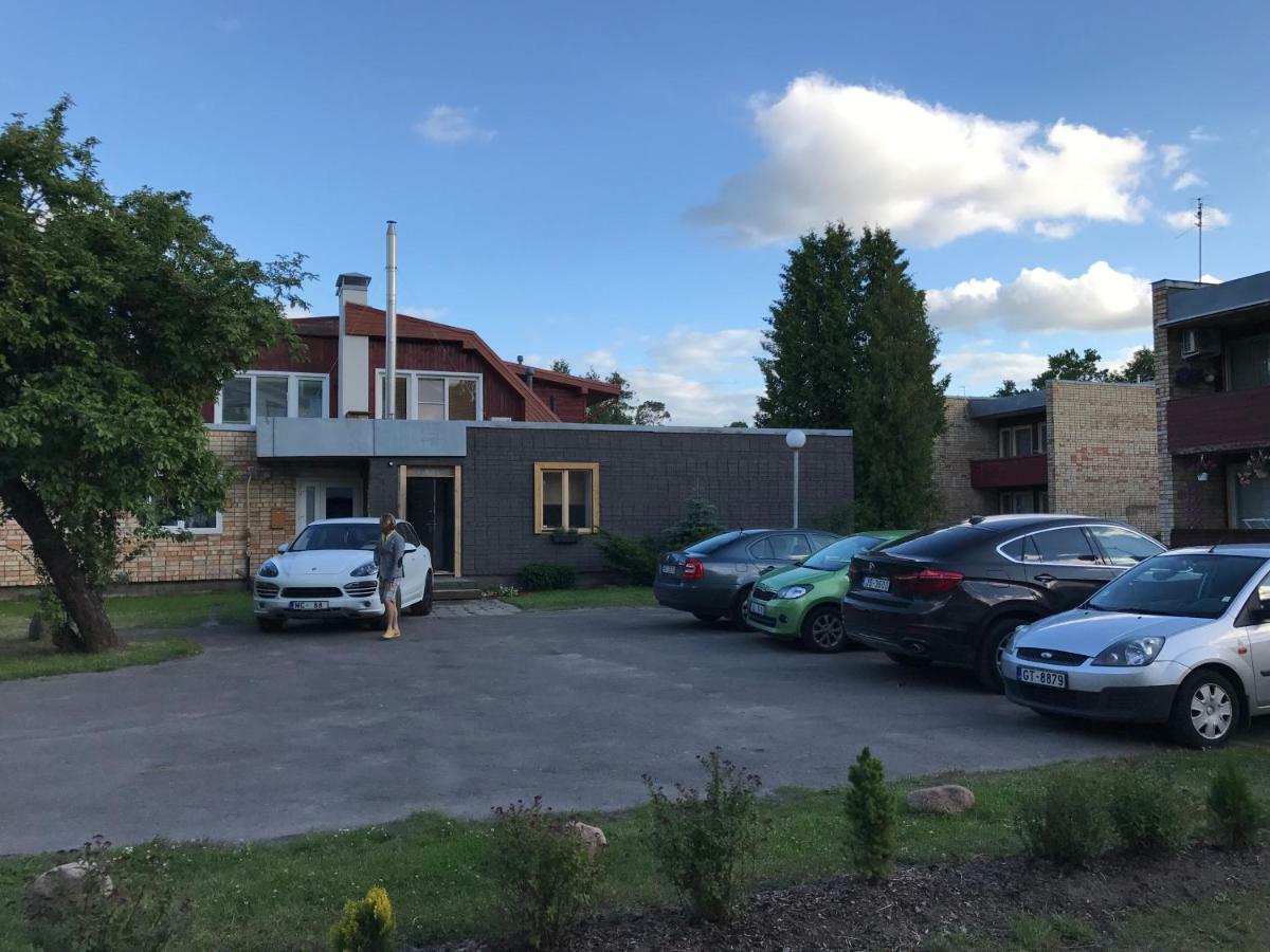 Apartment Near By Sea Jurmala Exterior photo